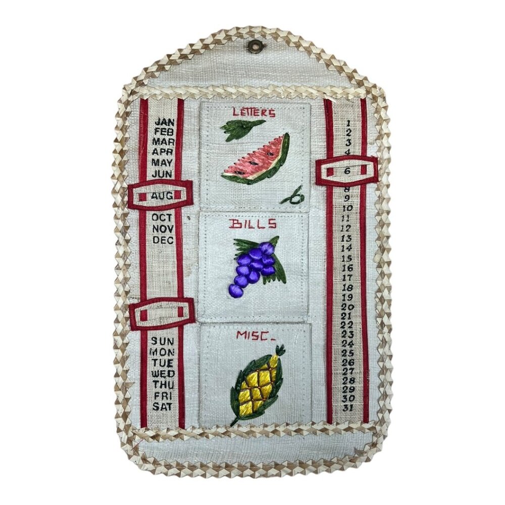 Vintage Calendar & Mail Holder‎
